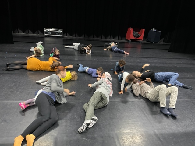 Matinée créative « Comme les poupées russes » autour du spectacle Les joues roses
